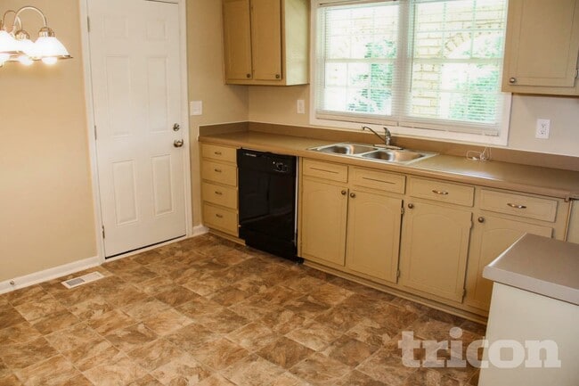 Photo - 4329 Cedar Ridge Trail