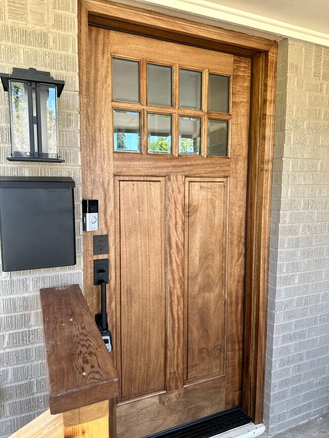 Photo - 441 Jolee St