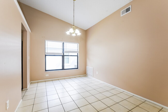 Photo - 1501 Woodfield Oaks Dr