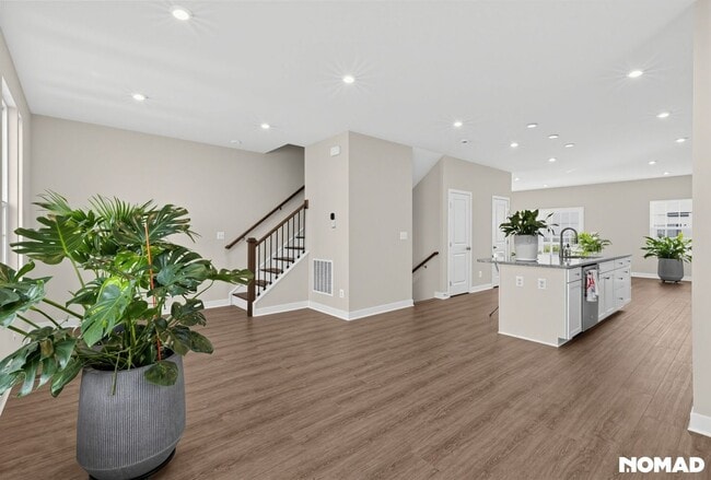 710 Rosemary Wy