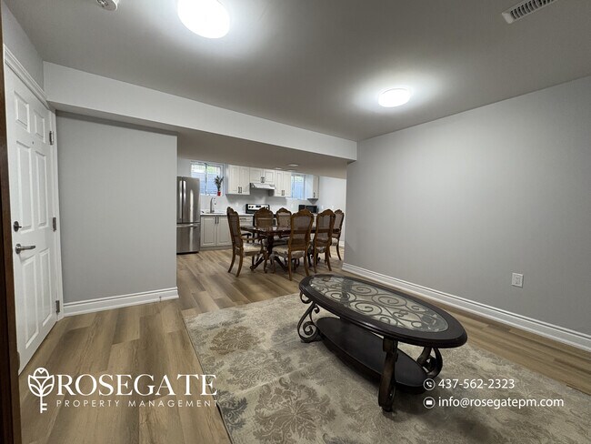 Photo - Modern 2-Bedroom Basement Apartment with In-Unit Laundry – Welland Unit 2