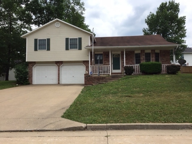 Building Photo - MOVE IN READY!!! 3 Bedroom, 2 Bath, 2 car Garage House For Rent