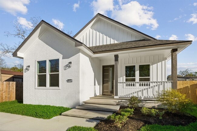 Building Photo - 615 Lettie St