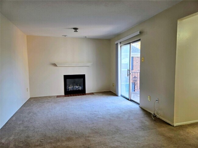 Photo - 13415 Land O Woods Dr Unit 5