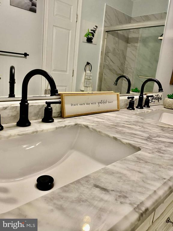 Photo - 2604 Molton Way