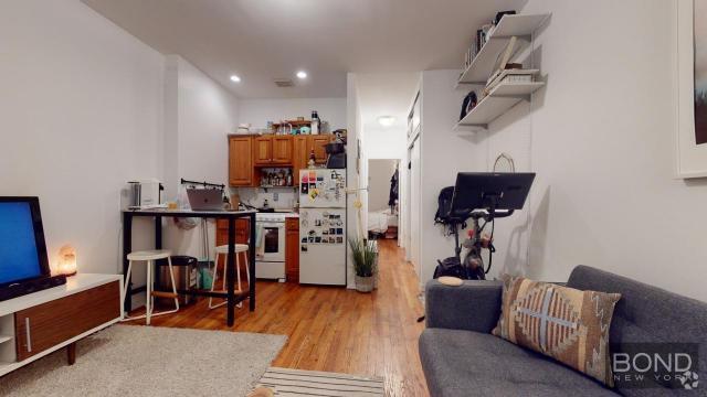 Building Photo - 1 bedroom in Manhattan NY 10014 Unit 16 Rental