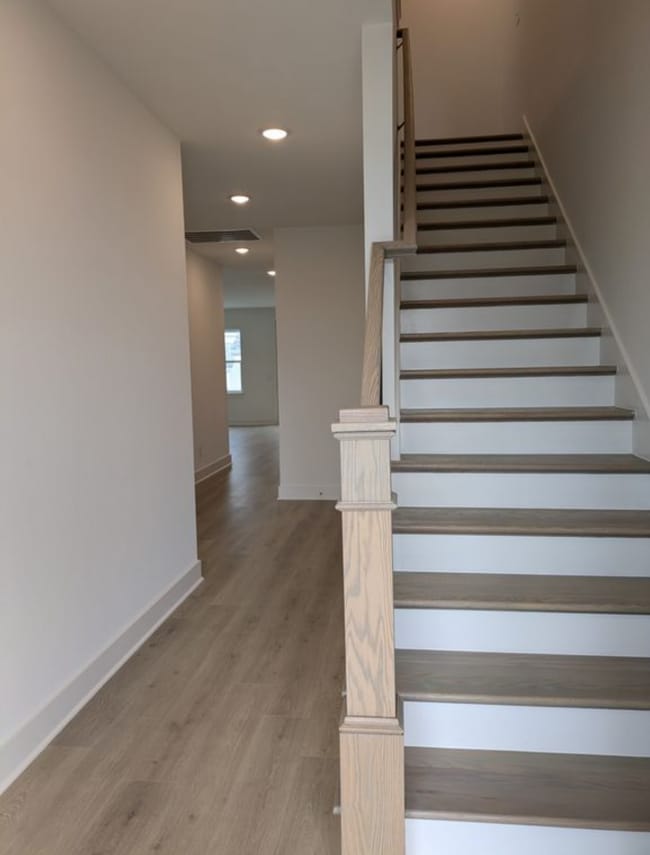 Photo - 5025 Greentree Dr