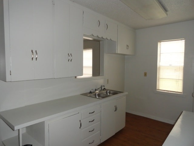 Photo - 301 N C St
