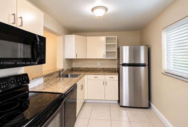 Photo - 10425 SW 112th Ave Unit 325