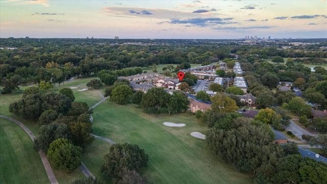 Photo - 22 1 Main Pl