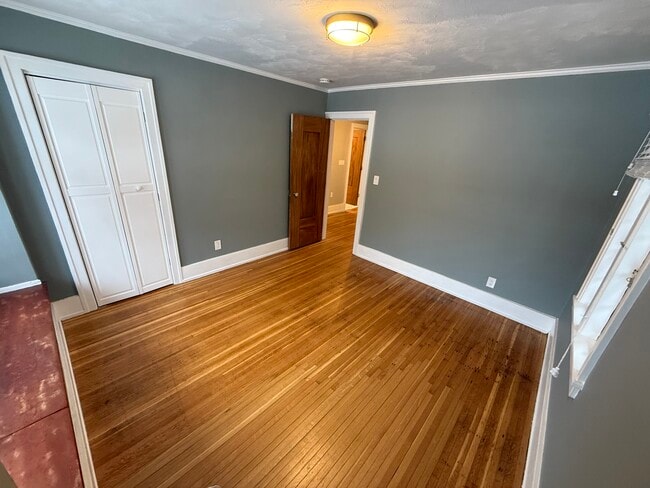 Photo - 1160 Monroe Ave Unit Apt B