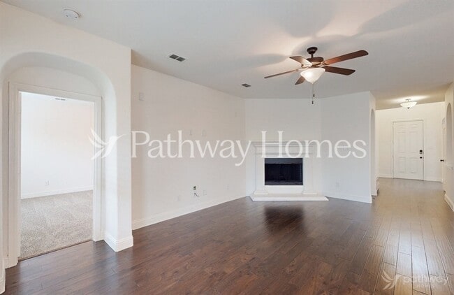 Photo - 209 Bentley Dr