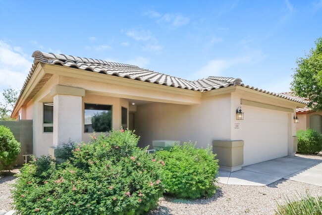 Photo - 15881 W Latham St