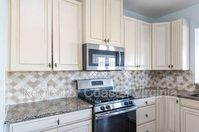 Photo - 331 Spring Hill Pl