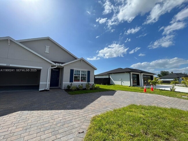 Photo - 304 El Dorado Blvd S