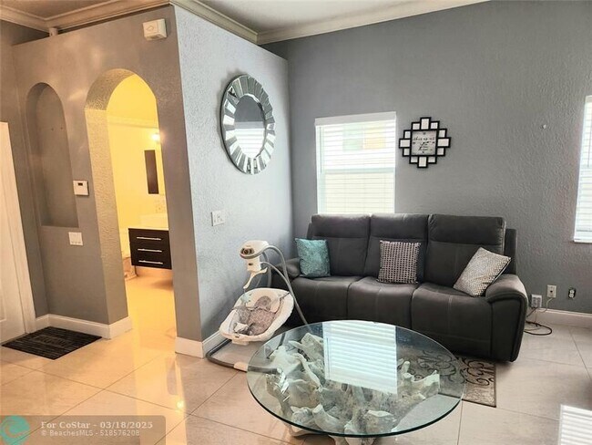 Photo - 956 NW 126th Terrace