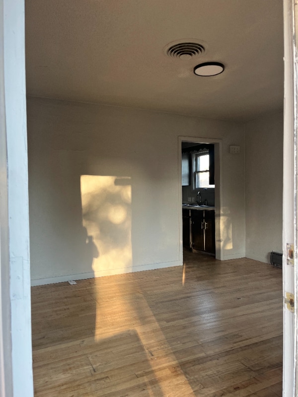 Photo - 510 N Queens Ave