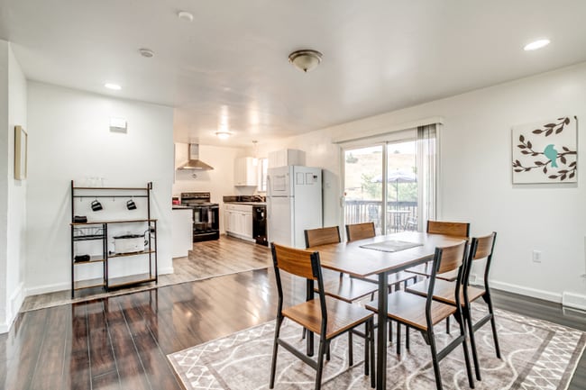 Photo - 1320 Youngfield St