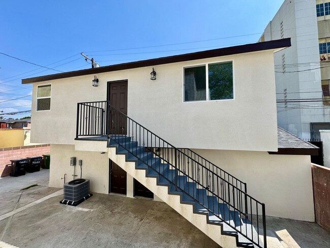 Building Photo - All New Large Home like ADU in the Leimert Park area Unit 3212 1/2 W 43rd Pl ACTIVE