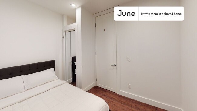 Room in Shared 4 bed/2 bath home in West Harlem