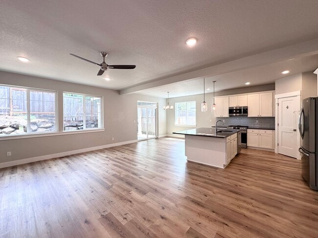 Photo - Beautiful Home in Desirable Monterey Estates – Happy Valley
