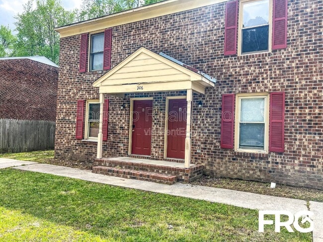 Building Photo - 206 Lindbeth Dr
