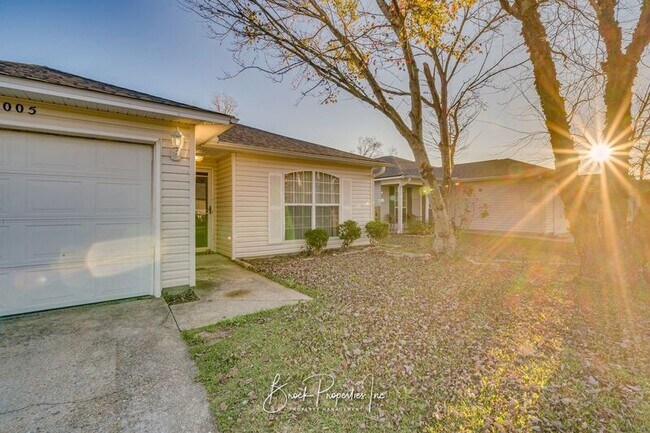 Photo - 2005 Marquesas Ln