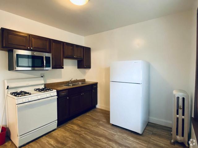 Building Photo - 1 bedroom in Chicago IL 60639 Unit 2W Rental