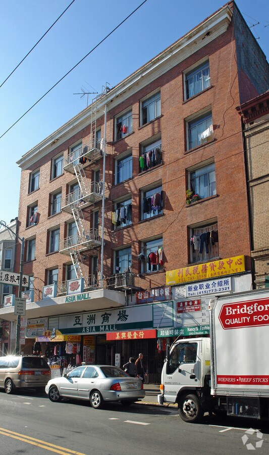 Photo - 1325-1345 Stockton St Apartments