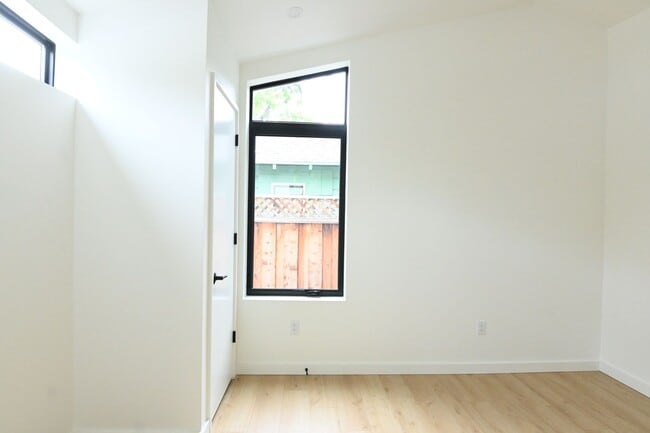 Photo - 396 N 2nd St Unidad 396 N 2nd St #2 -ADU