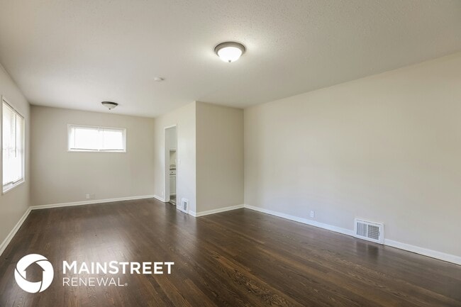 Photo - 1435 E 66th Terrace