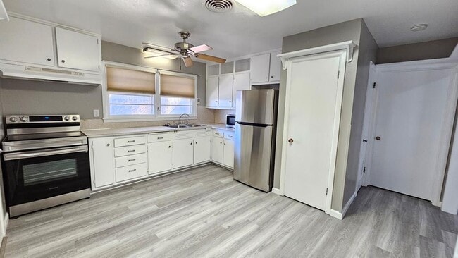 Photo - 1519 E 43rd St