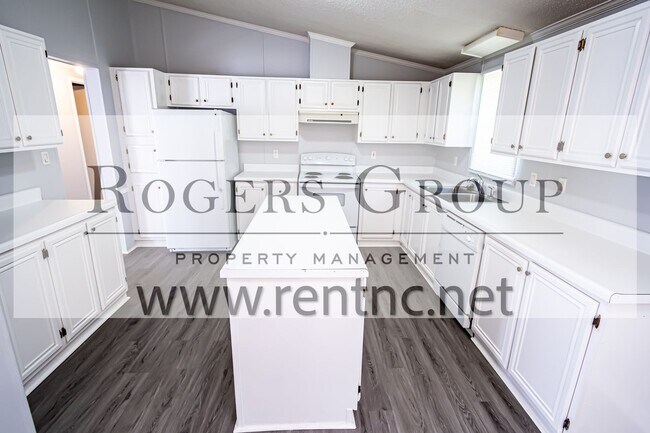 Photo - Homes for rent in Henderson NC - 210 Old T...