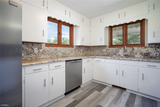 Photo - 4 br, 2.5 bath House - 792 State Route 95