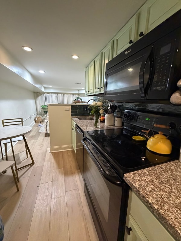 Photo - 5445 W Berks St Unidad A