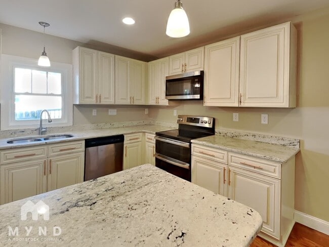 853 Cross Link Rd