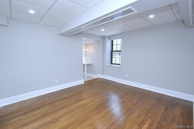 Photo - 105 Garth Rd Unit B3