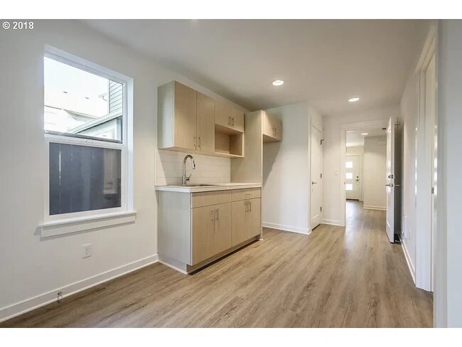 Kitchen - Fridge there now - 3931 SE 28th Pl Unit ADU