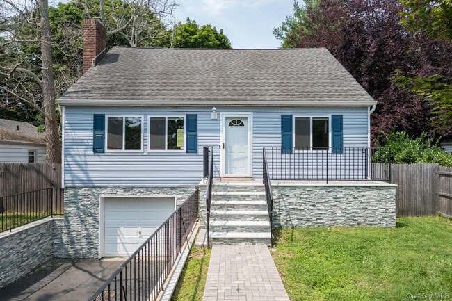 Building Photo - 62 Lincoln Ave