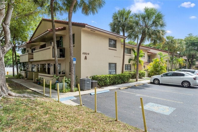 Building Photo - 6206 SW 136th Ct Unit A101