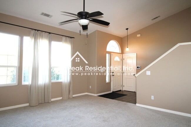 Photo - Very Nice 3bd/2ba Auburn Home with 2 Car Garage