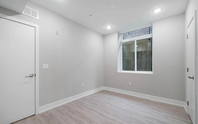 Photo - 649 N 35th St Unit A
