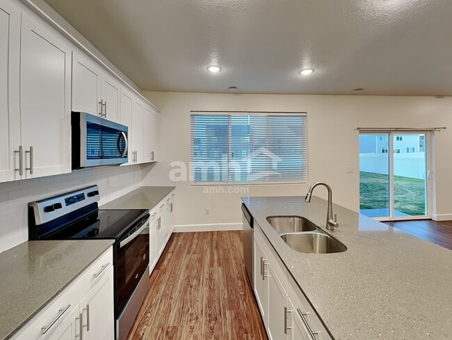 Photo - 201 Allen Ln