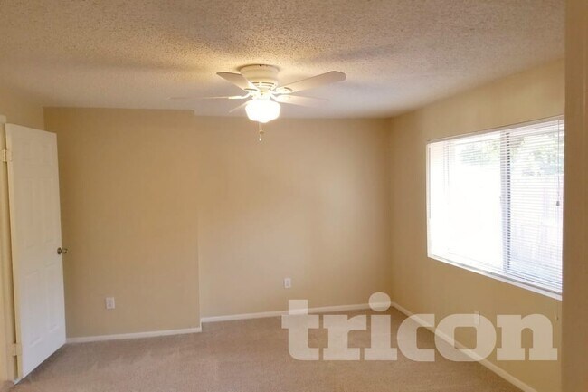 Photo - 1415 Wood Ave