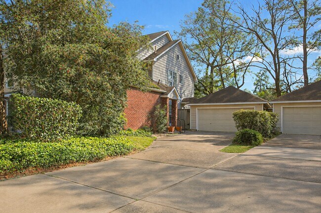 Building Photo - 15 S Avonlea Cir