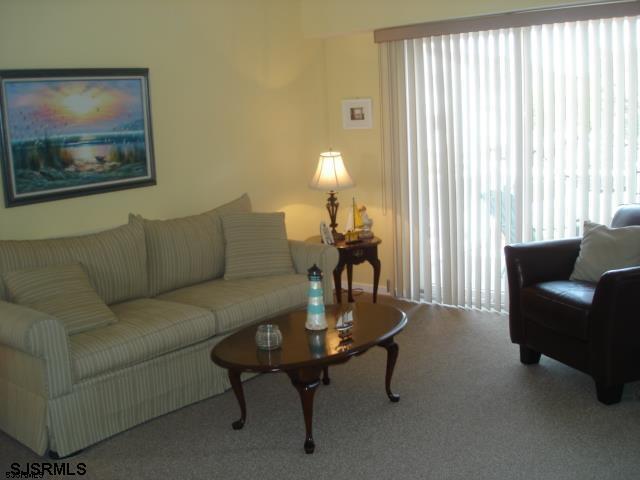 Photo - 426 Canterbury Ct Casa