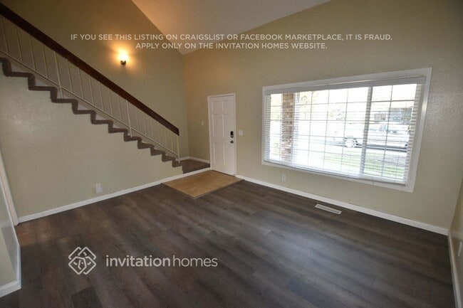 Photo - 518 Woodlark Dr