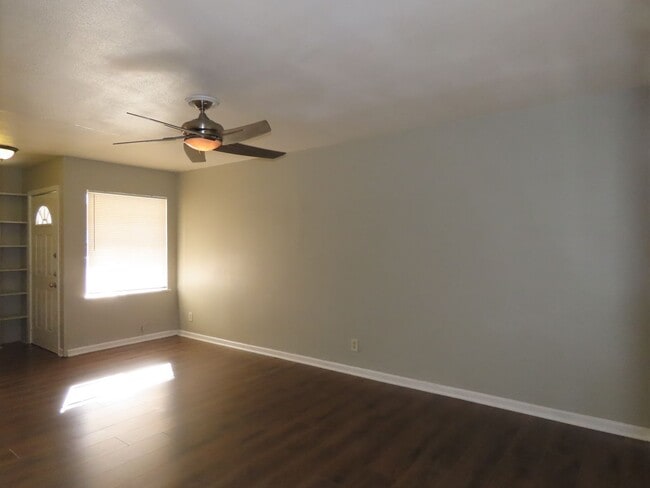 Photo - Three bedroom, One Bath Duplex Near Hospit...