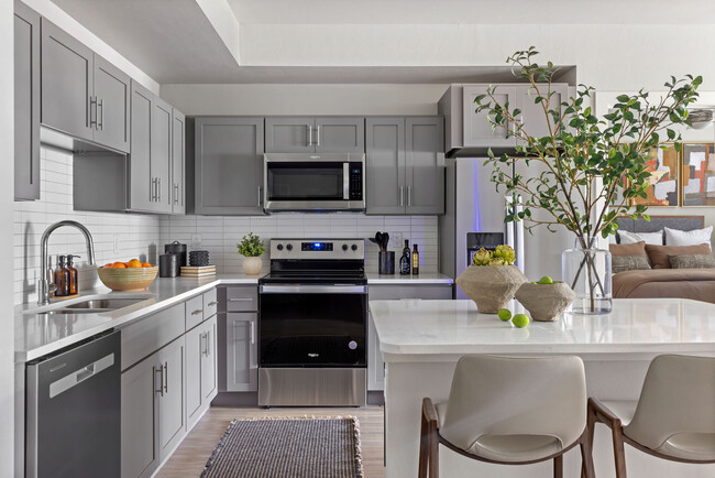 Spacious kitchen with island - Estero Vista Rental