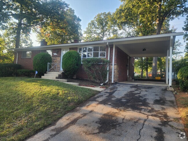 Building Photo - 9602 Underwood St Rental